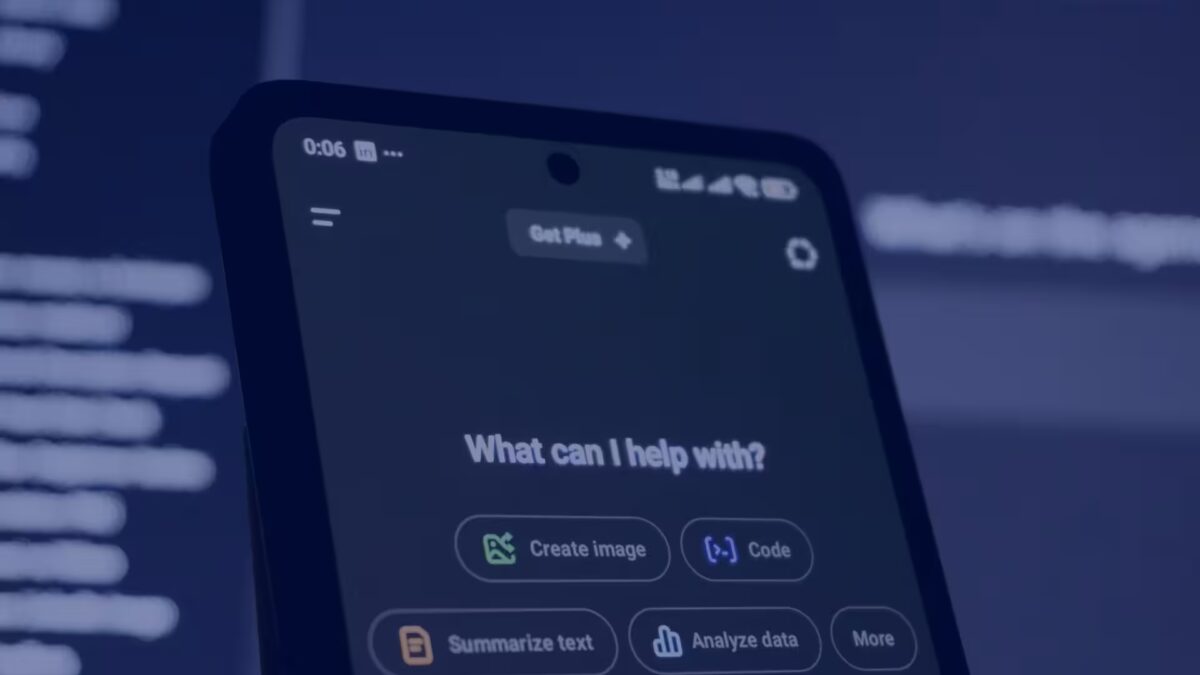 Smartphone displaying assistance options.
